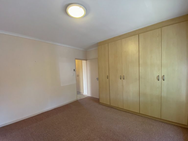 Property in Durbanville-16