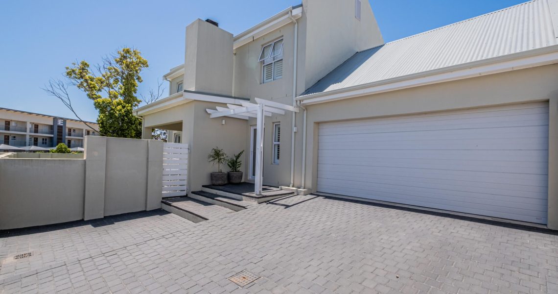 PRoperty in Bonzai Estate2