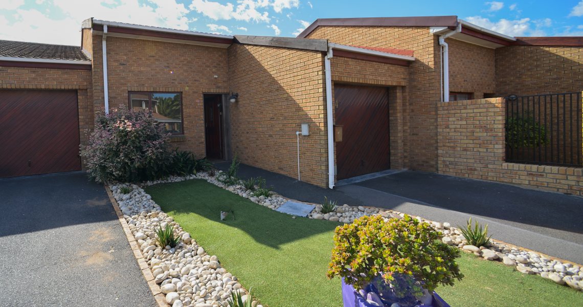 Property in Durbanville-16